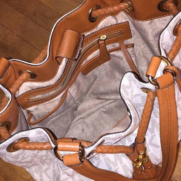 Michael Kors Purse - Picture 4 of 5